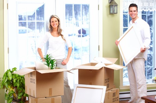 Commercial removal truck hire for businesses in Yeading